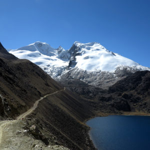 Bolivia, vista verso il Cerro Kasiri e Cerro San pablo dalla Laguna Carizal