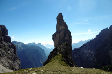 L'incredibile pinnacolo del Campanile di Val Montanaia nelle Dolomiti Friulane