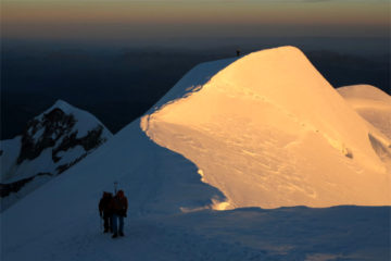 La cresta de Les Bosses sul Monte Bianco