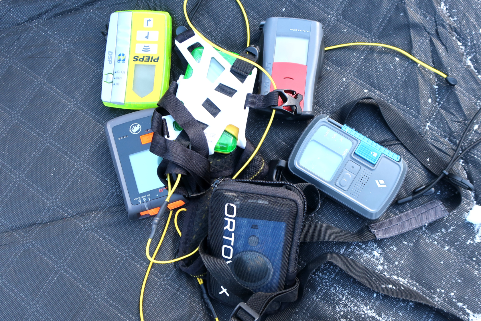 Alcuni modelli di Artva