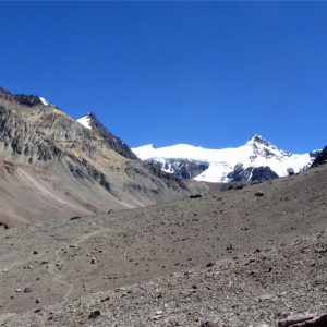 Vista verso il Cerro Horcones in Aconcagua