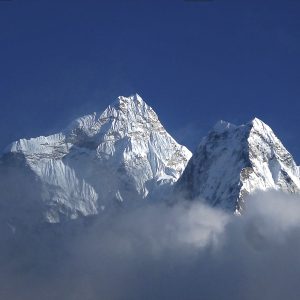Le cime alte del nepal nella Valle del Khumbu