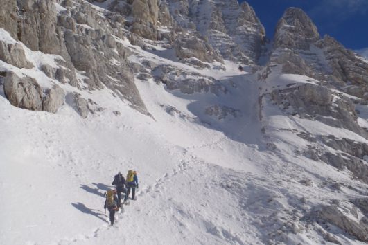 Salita invernale sullo Jôf di Montasio