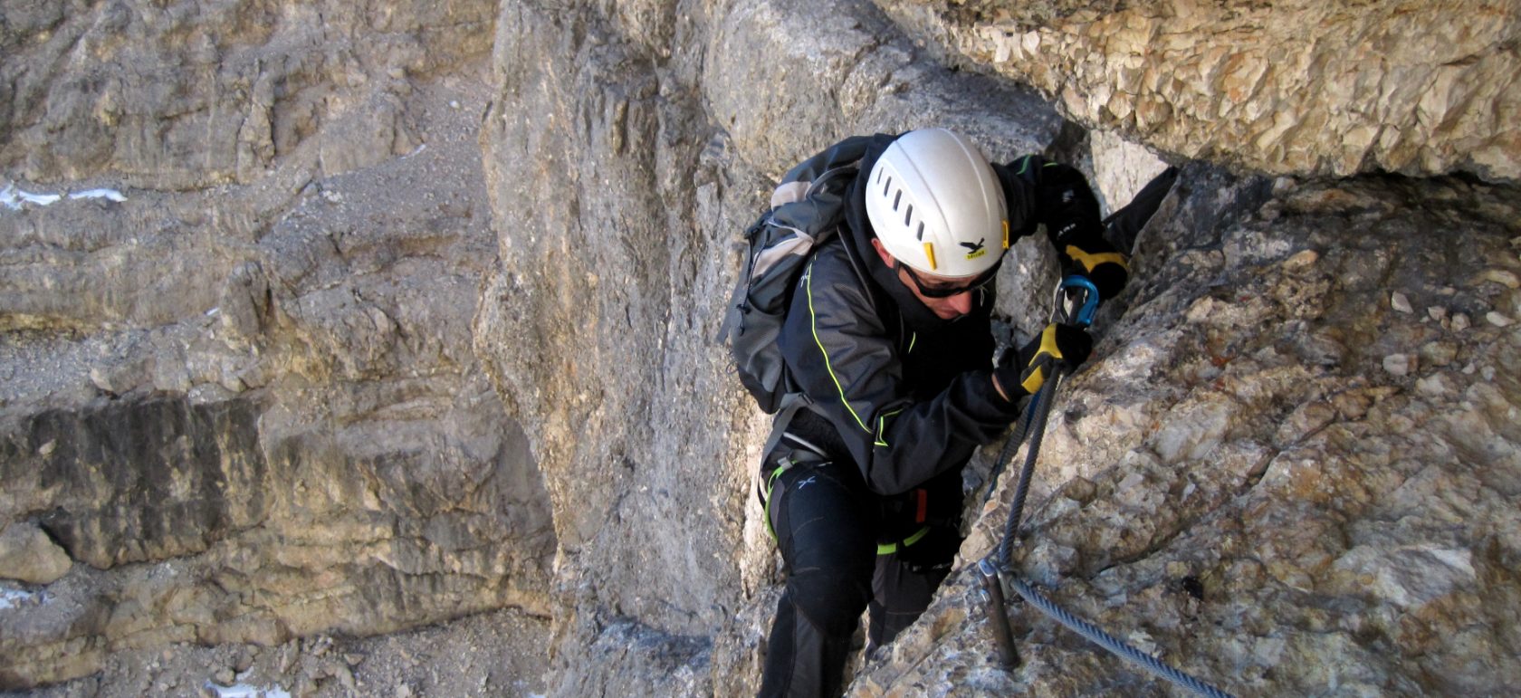 L'uscita del traverso della ferrata Aglio