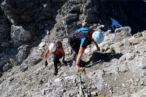 Lungo la via Normale della Crete delle Chianevate nelle Alpi Carniche