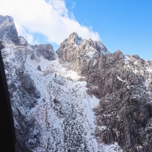 L'alto circo di Riobianco: da sx a dx - Cima Alta di Riobianco; - Forcella del Vallone; - Cima del Vallone; - Cima Grande della Scala; - Cima Piccola della Scala.