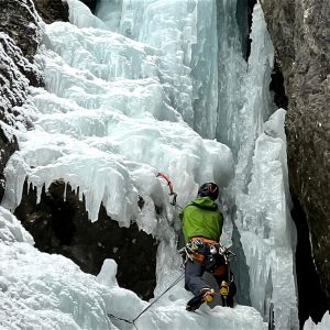 Alla base della candela di Stella e Lucciole in Val di Enghe