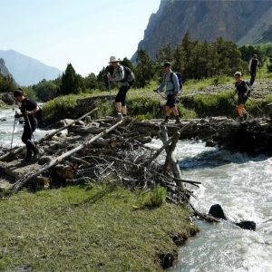 Risalendo il fiume in Kirghizistan