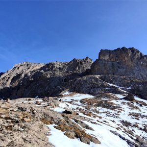 Le prime nevi alla fine dell'estate in Kirghizistan