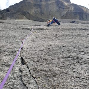 inMont_arrampicata in fessura004