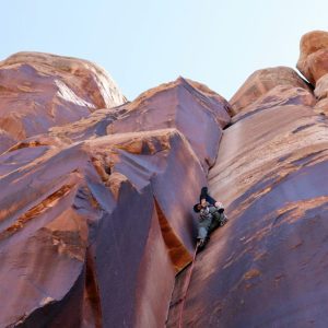 inMont_arrampicata in fessura007