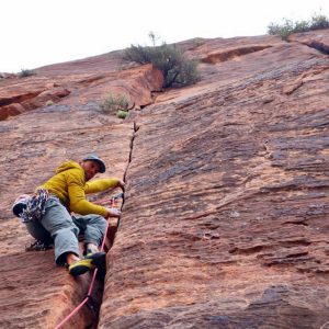 inMont_arrampicata in fessura010