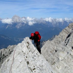 Passaggio esposto lungo la Via dei Triestini sulla Cima dei Preti