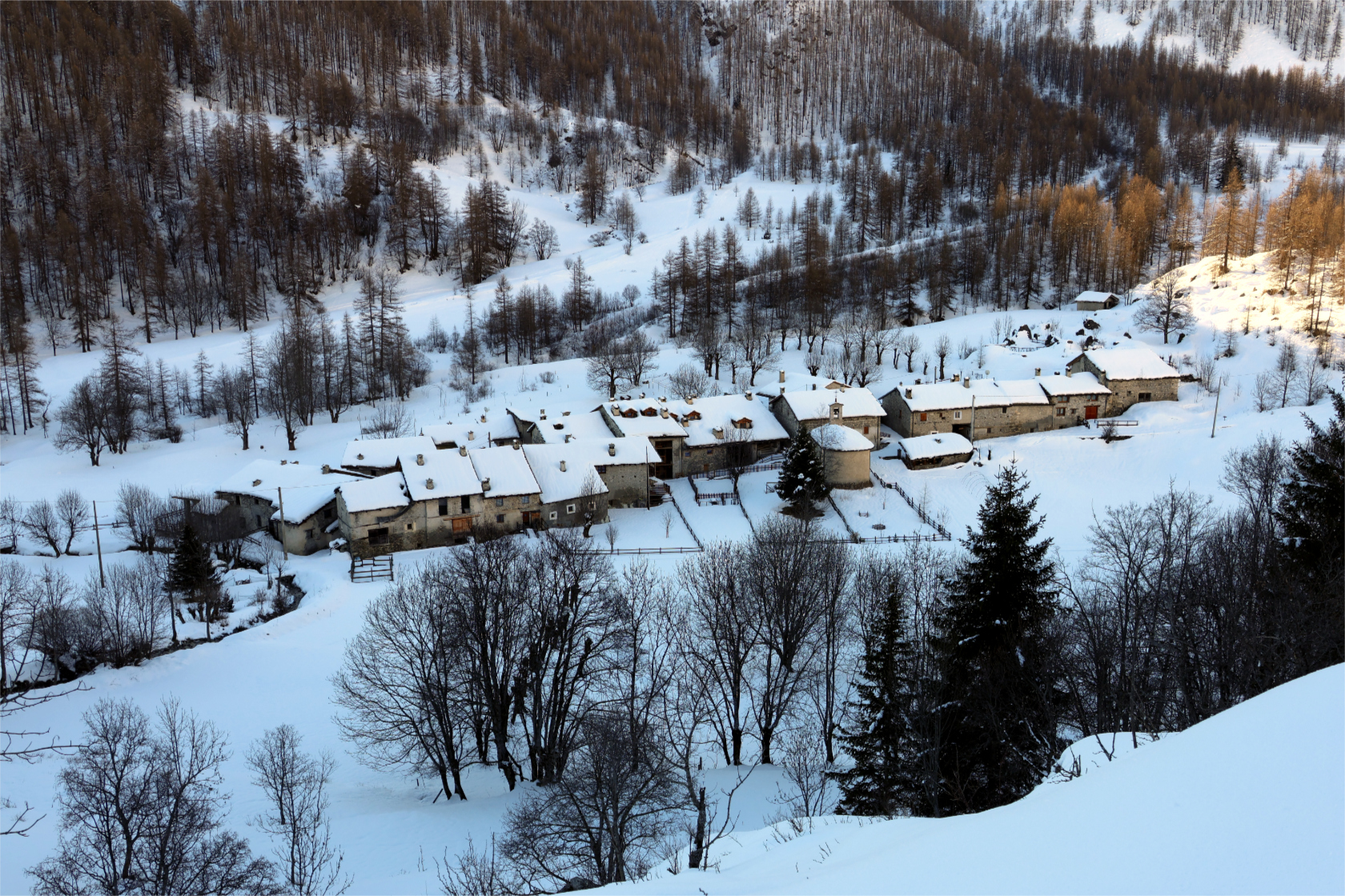 Antichi borghi in Val Maira